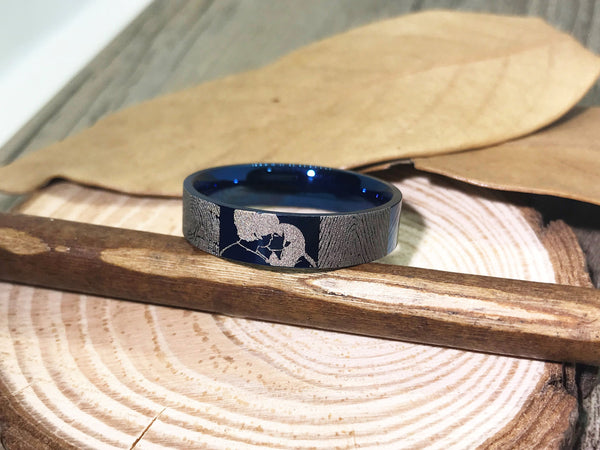 Handmade Fingerprint Comic Rings set, Love Rings, Kiss Matching Wedding Rings Titanium, Blue Mens Rings 6mm - jringstudio