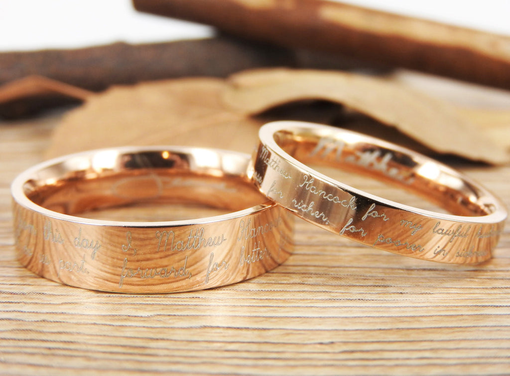 Matching Curled Heart Wedding Ring Set in Yellow Gold